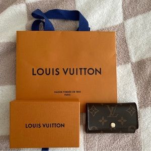 Louis Vuitton 6-key holder monogram MIF